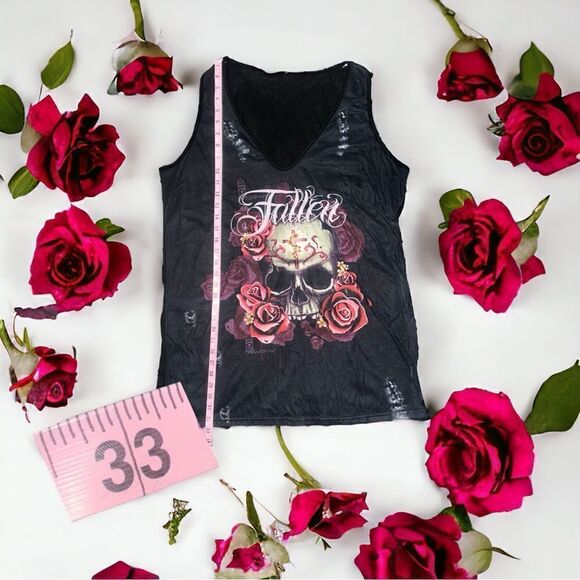 Fallen l Top, Sleep Top l Skull & Roses Design l 1X l VGUC - Picture 5 of 10
